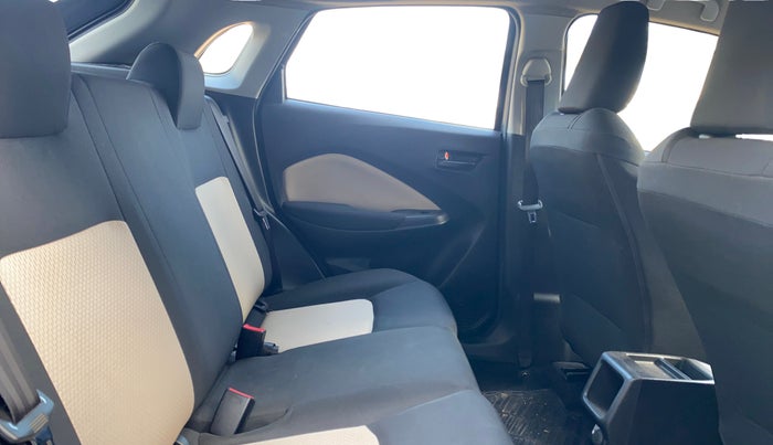 2022 Toyota Glanza E, Petrol, Manual, 23,917 km, Right Side Rear Door Cabin