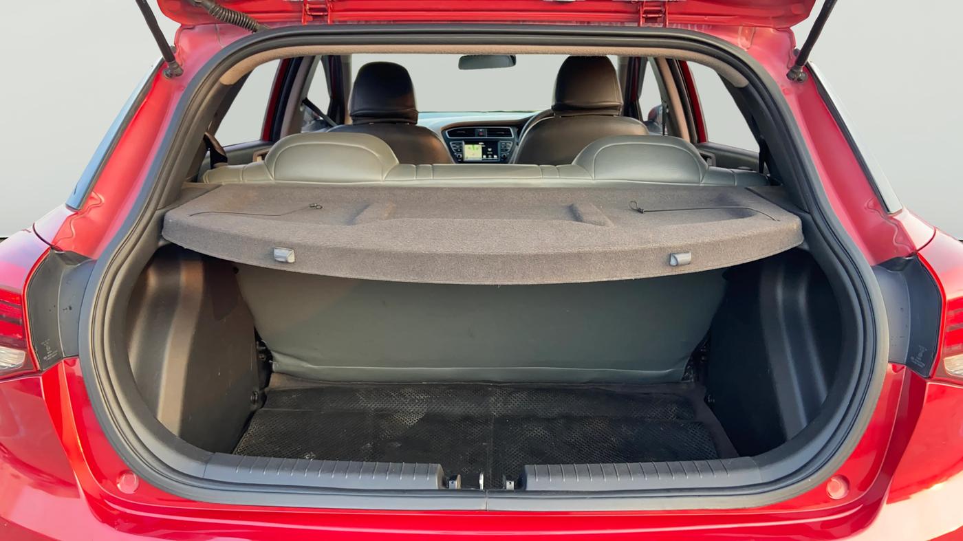 2018 Hyundai Elite i20 ASTA 1.4 CRDI, Diesel, Manual, 85,960 km, Boot Open Zoomed View
