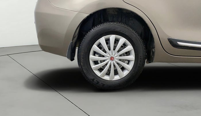 2019 Maruti Dzire VXI, Petrol, Manual, 1,17,801 km, Right Rear Wheel