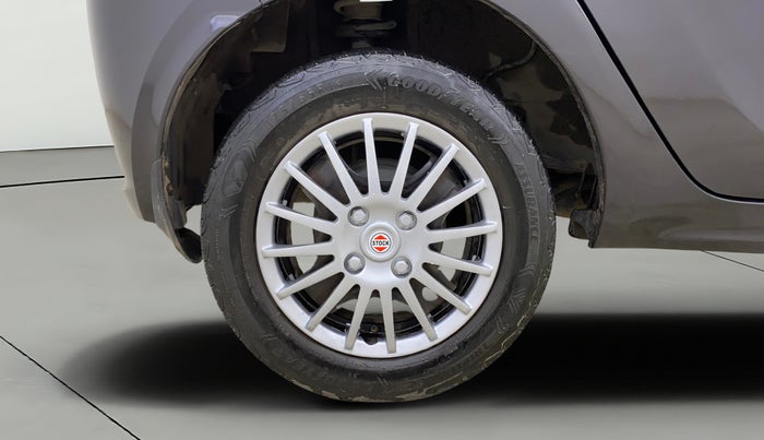 2022 Tata Tiago XZ PLUS CNG, CNG, Manual, 57,985 km, Right Rear Wheel