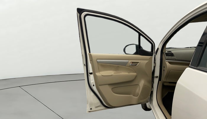 2015 Maruti Ertiga ZXI, Petrol, Manual, 1,08,634 km, LHS Front Door