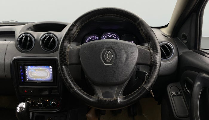 2015 Renault Duster 85 PS RXE DIESEL, Diesel, Manual, 97,125 km, Steering Wheel Close Up
