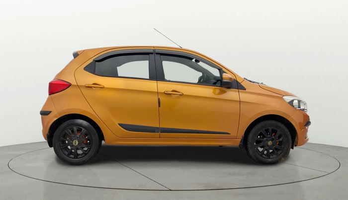 2016 Tata Tiago XZ PETROL, Petrol, Manual, 1,35,171 km, Right Side View