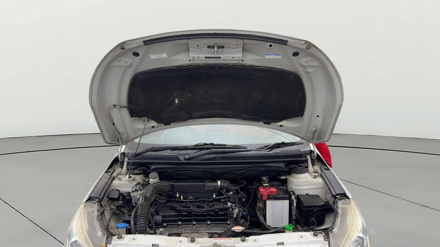 2018 Maruti Ciaz DELTA 1.5 SHVS MT PETROL, Petrol, Manual, 1,05,091 km, Open Bonet