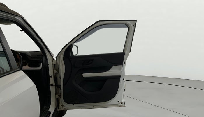 2022 Tata PUNCH PURE MT, Petrol, Manual, 38,333 km, RHS Front Door