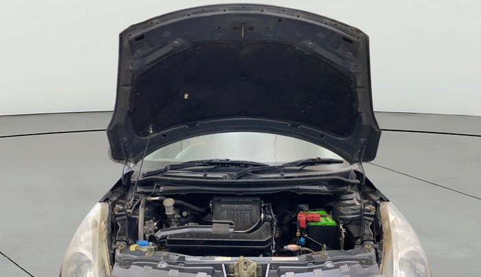 2017 Maruti Swift LXI (O), Petrol, Manual, 34,097 km, Open Bonet