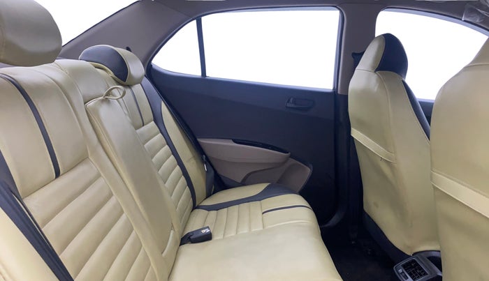 2019 Hyundai Xcent S 1.2, Petrol, Manual, 70,384 km, Right Side Rear Door Cabin