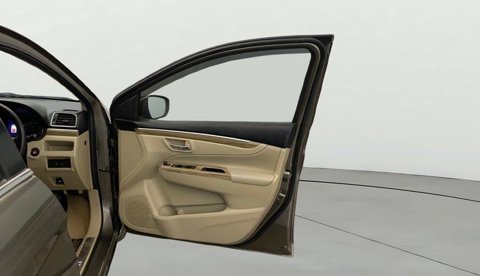 2018 Maruti Ciaz ALPHA 1.5 SHVS PETROL, Petrol, Manual, 64,532 km, RHS Front Door