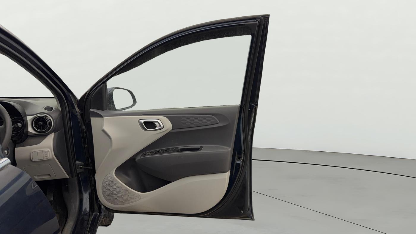 2020 Hyundai GRAND I10 NIOS SPORTZ AMT 1.2 KAPPA VTVT, Petrol, Automatic, 29,994 km, RHS Front Door