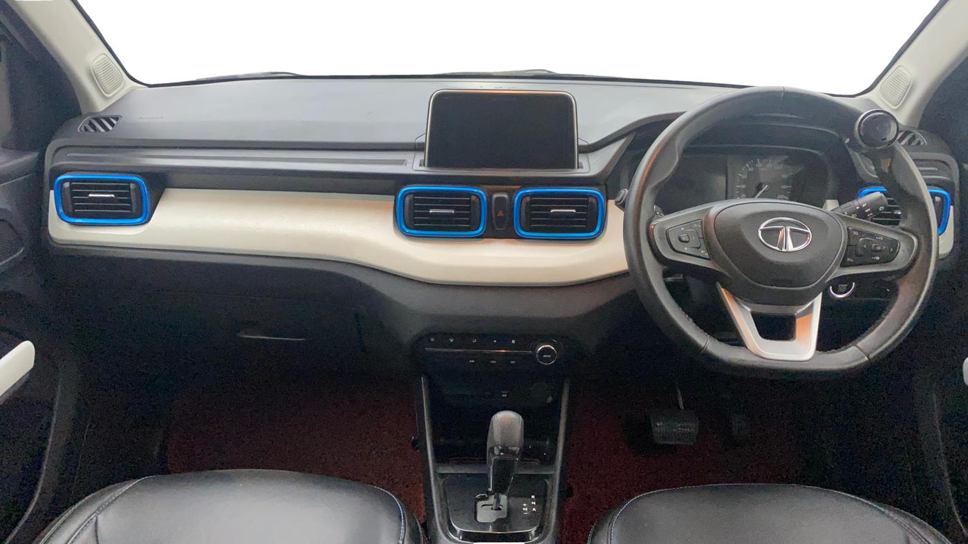 2021 Tata PUNCH CREATIVE  AMT, Petrol, Automatic, 29,908 km, Dashboard
