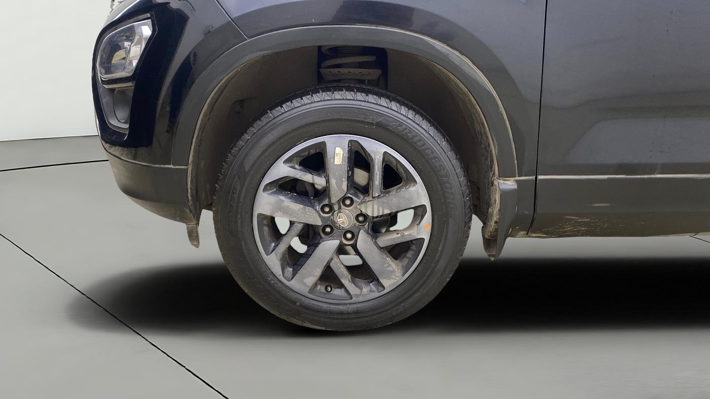 2022 Tata Harrier XZA PLUS 2.0L, Diesel, Automatic, 47,742 km, Left Front Wheel