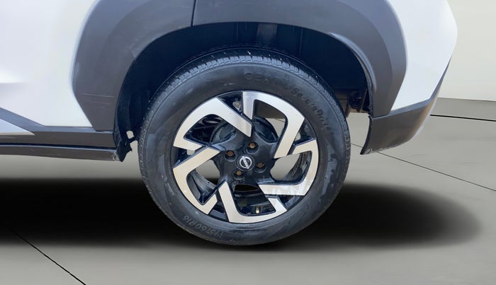 2022 Nissan MAGNITE XV MT, Petrol, Manual, 39,141 km, Left Rear Wheel