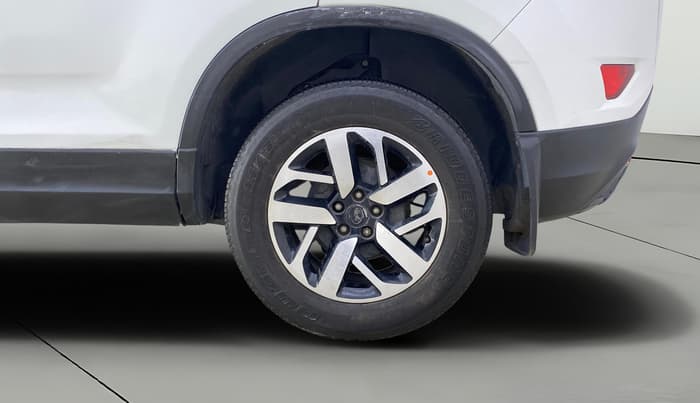 2021 Tata Harrier XZA PLUS 2.0L DUAL TONE, Diesel, Automatic, 1,20,815 km, Left Rear Wheel