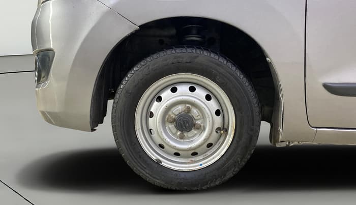 2014 Maruti Wagon R 1.0 LXI CNG, CNG, Manual, 73,657 km, Left Front Wheel