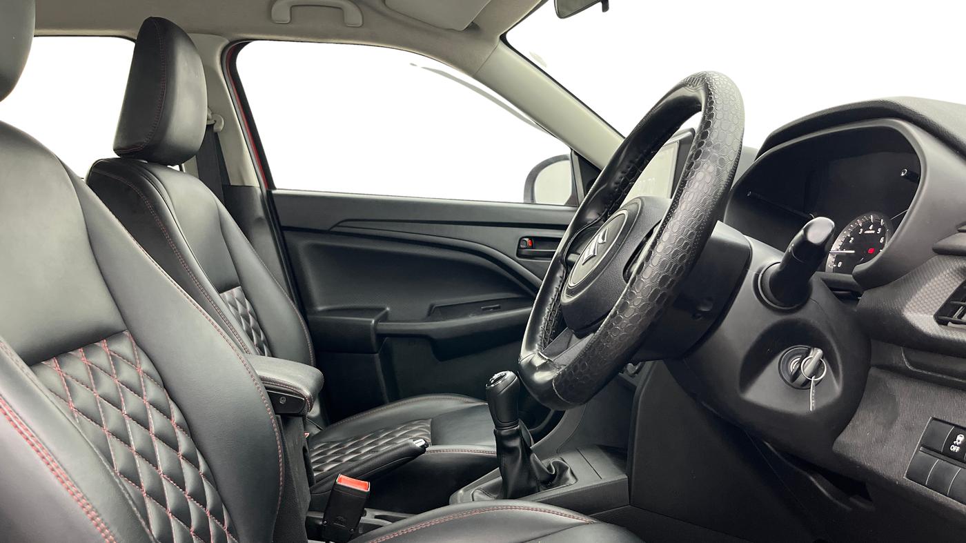 2024 Maruti BREZZA LXI, Petrol, Manual, 50,719 km, Right Side Front Door Cabin