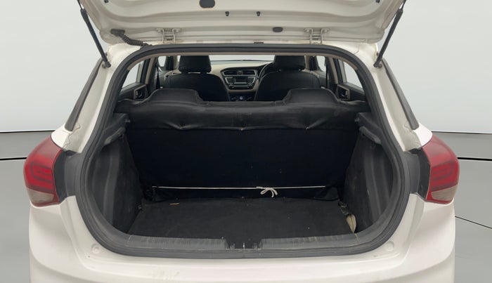 2018 Hyundai Elite i20 MAGNA EXECUTIVE 1.2, Petrol, Manual, 38,151 km, Boot Open Zoomed View