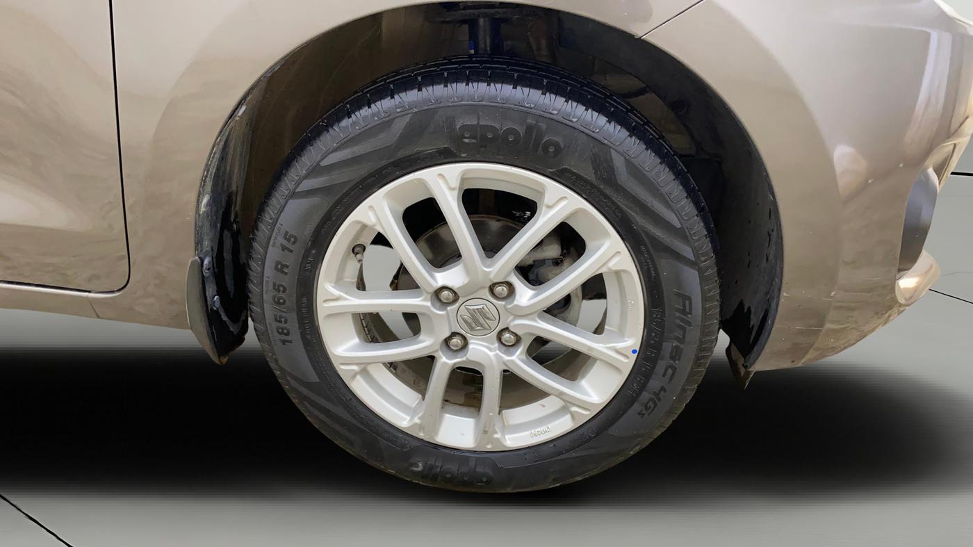 2018 Maruti Swift ZXI AMT, Petrol, Automatic, 37,103 km, Right Front Wheel