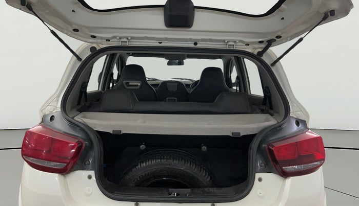 2016 Mahindra Kuv100 K4 6 STR, CNG, Manual, 49,693 km, Boot Open Zoomed View