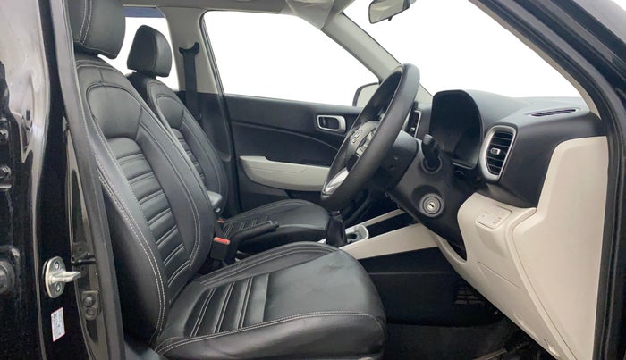 2023 Hyundai VENUE S 1.2, Petrol, Manual, 29,102 km, Right Side Front Door Cabin