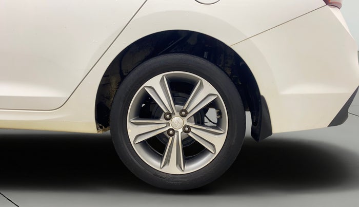 2018 Hyundai Verna 1.6 VTVT SX, Petrol, Manual, 50,169 km, Left Rear Wheel