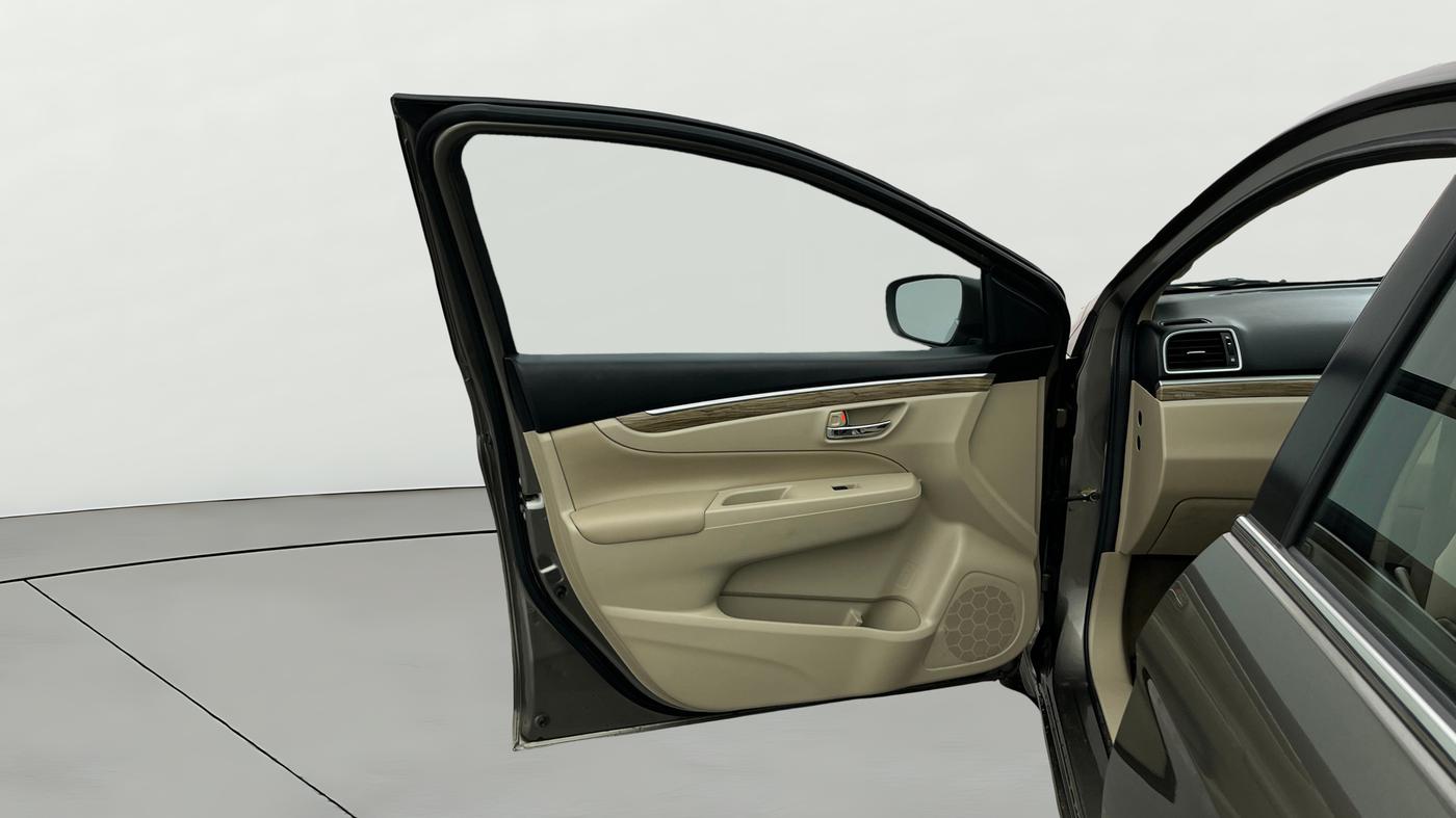 2020 Maruti Ciaz ALPHA 1.5 SHVS PETROL, Petrol, Manual, 34,489 km, LHS Front Door
