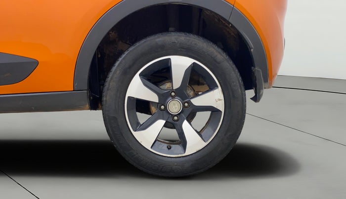 2018 Tata NEXON XZA PLUS PETROL DUAL TONE, Petrol, Automatic, 76,932 km, Left Rear Wheel