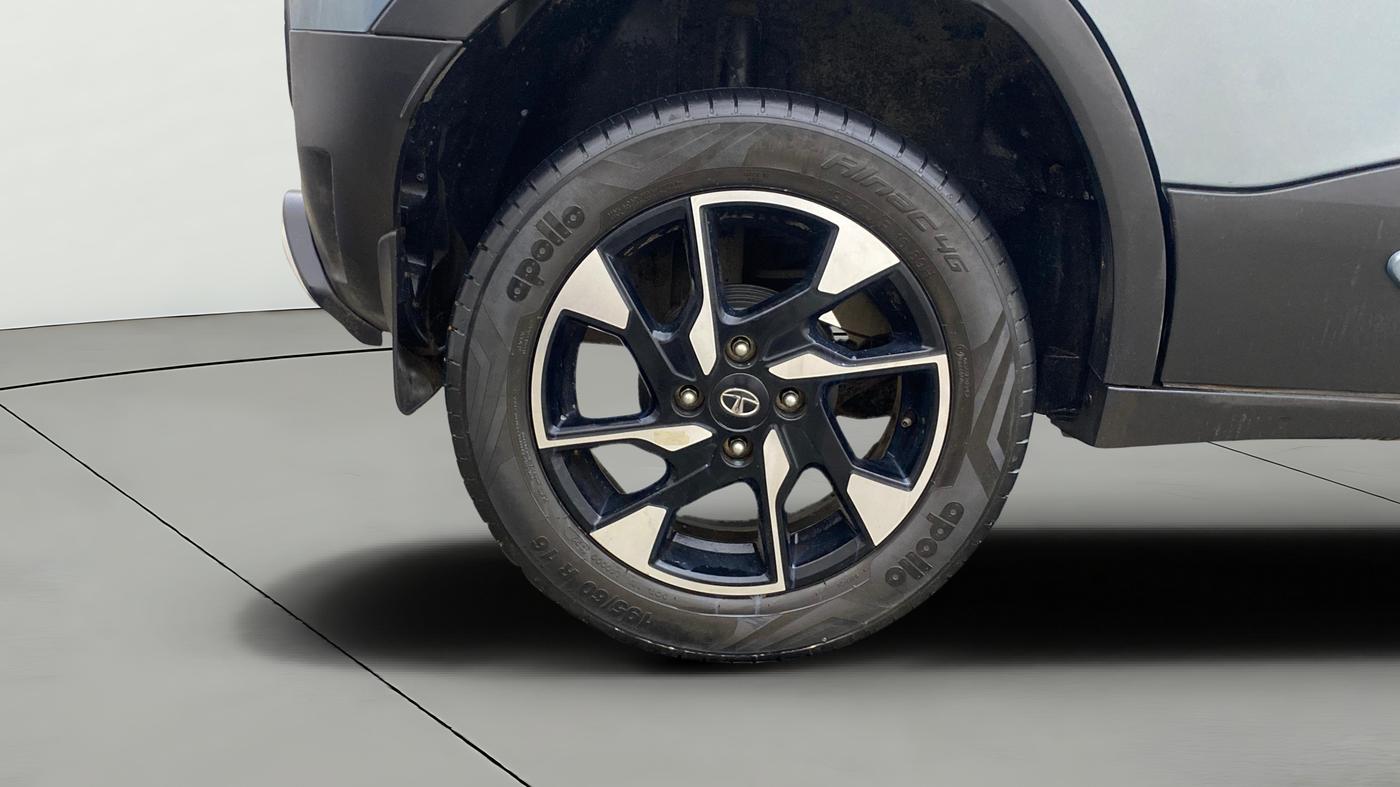 2022 Tata PUNCH CREATIVE  AMT, Petrol, Automatic, 56,088 km, Right Rear Wheel
