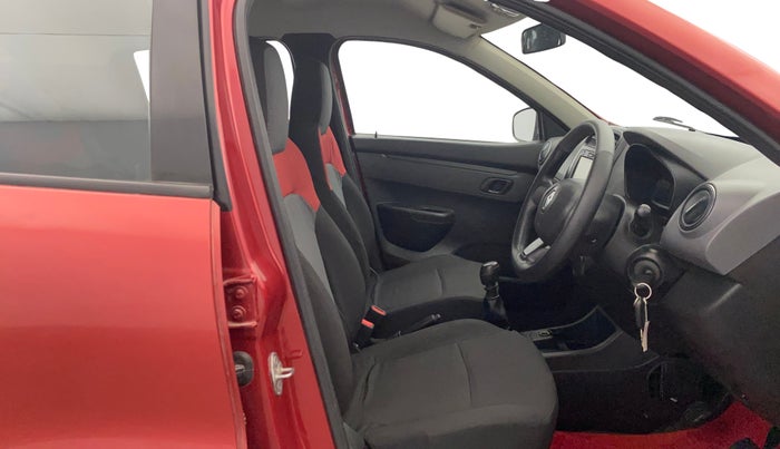 2018 Renault Kwid RXT 1.0 (O), Petrol, Manual, 14,196 km, Right Side Front Door Cabin