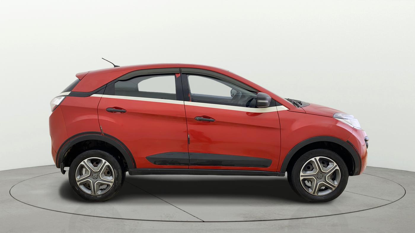 2018 Tata NEXON XM PETROL, Petrol, Manual, 58,446 km, Right Side View
