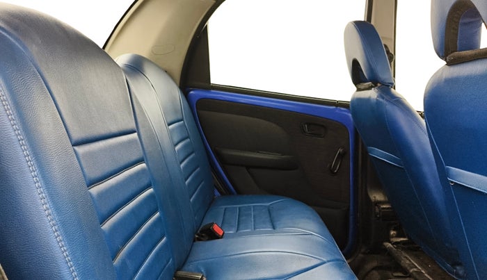 2014 Tata Nano TWIST XT, Petrol, Manual, 82,217 km, Right Side Rear Door Cabin