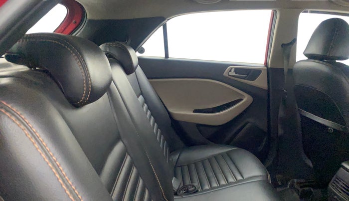 2015 Hyundai Elite i20 ASTA 1.2, Petrol, Manual, 1,27,892 km, Right Side Rear Door Cabin