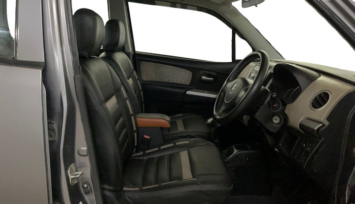 2014 Maruti Wagon R 1.0 VXI, Petrol, Manual, 54,129 km, Right Side Front Door Cabin