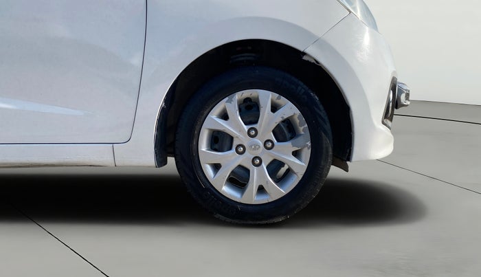 2014 Hyundai Grand i10 MAGNA 1.2 KAPPA VTVT, Petrol, Manual, 1,15,838 km, Right Front Wheel