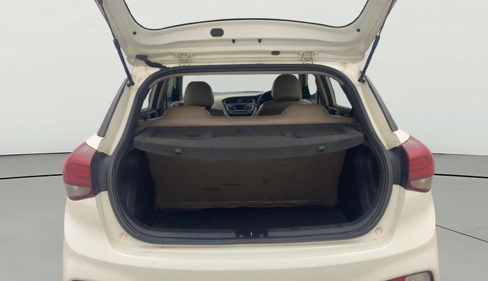 2018 Hyundai Elite i20 SPORTZ 1.2, Petrol, Manual, 85,428 km, Boot Open Zoomed View