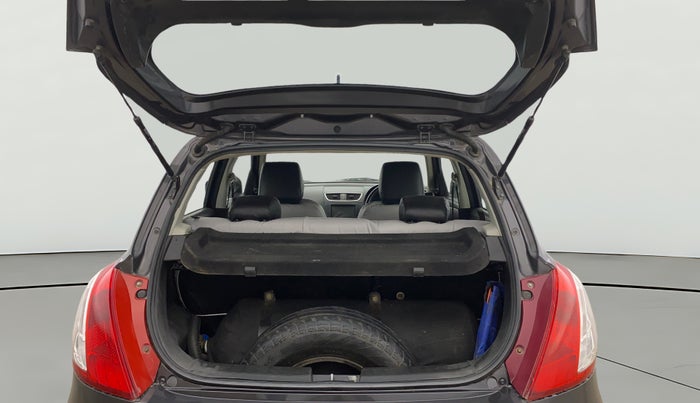 2017 Maruti Swift LXI (O), CNG, Manual, 1,08,799 km, Boot Open Zoomed View