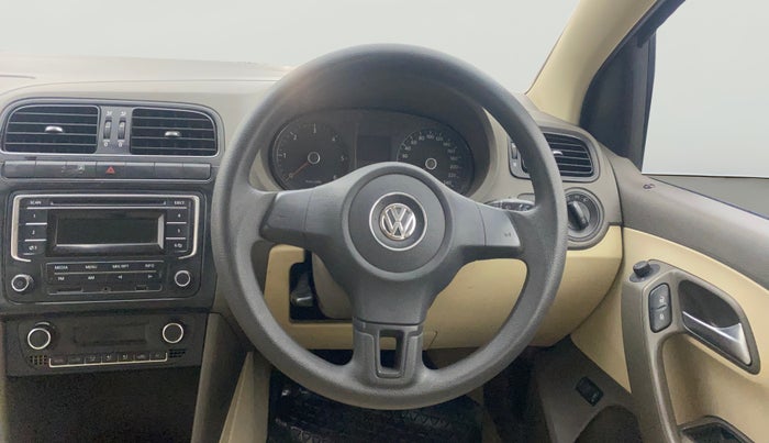 2013 Volkswagen Vento COMFORTLINE DIESEL 1.6, Diesel, Manual, 1,23,502 km, Steering Wheel Close Up