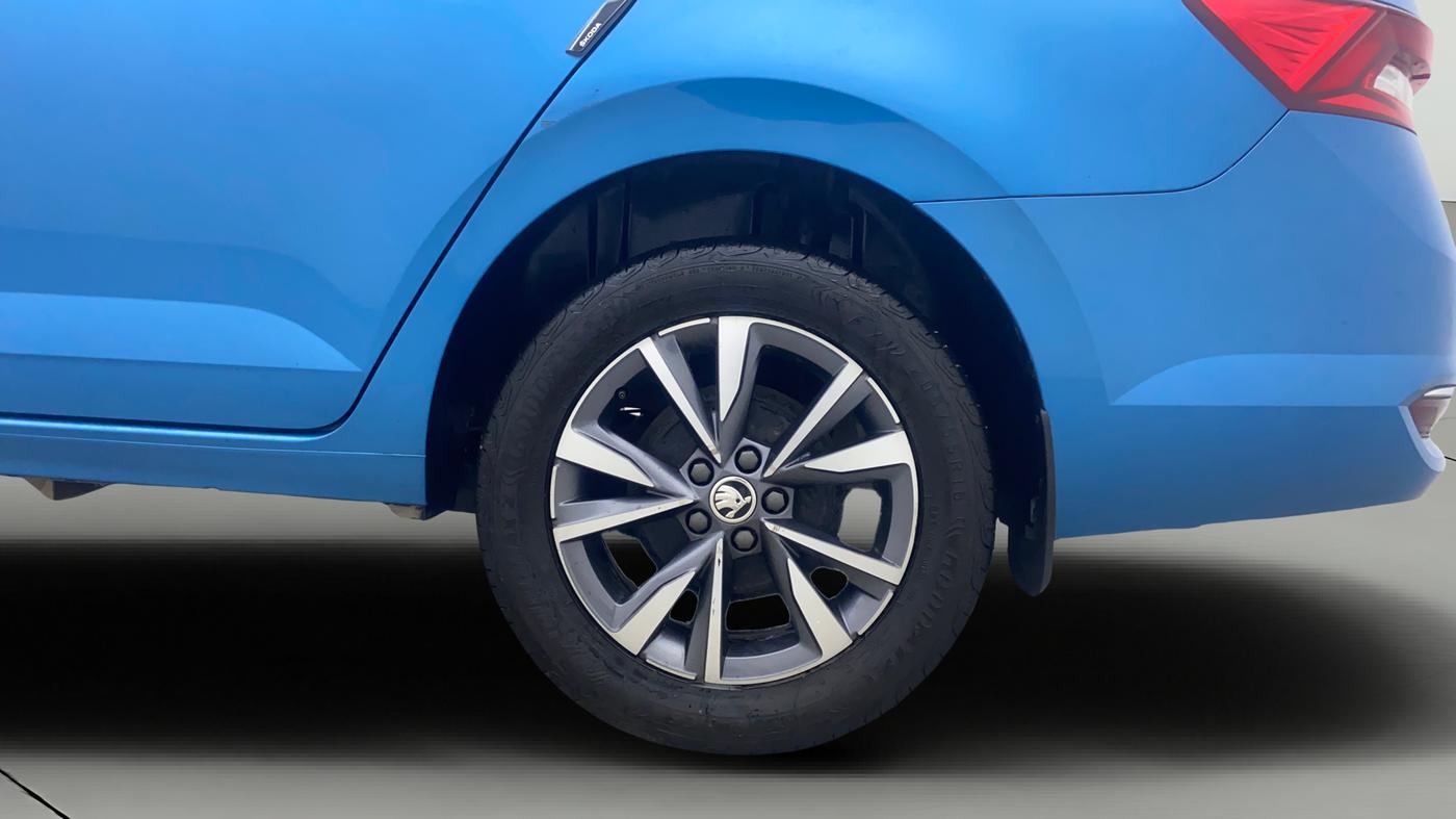 2022 Skoda SLAVIA STYLE 1.0L TSI AT, Petrol, Automatic, 17,626 km, Left Rear Wheel