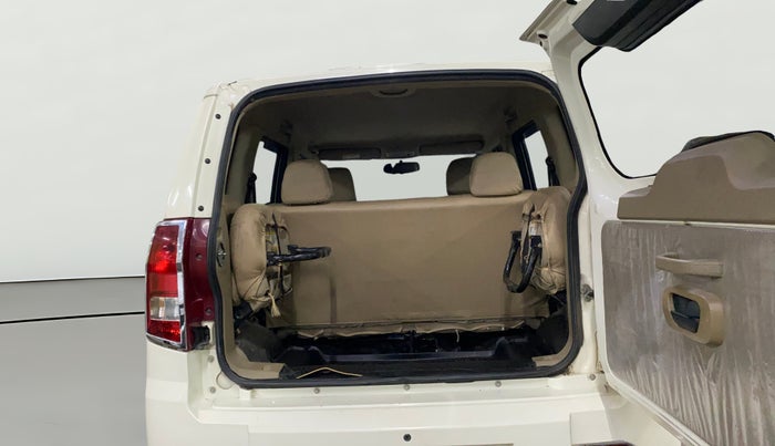 2022 Mahindra BOLERO NEO N 8, Diesel, Manual, 62,908 km, Boot Open Zoomed View