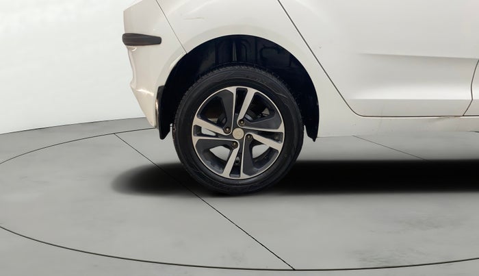 2021 Tata ALTROZ XZ PETROL, Petrol, Manual, 47,347 km, Right Rear Wheel