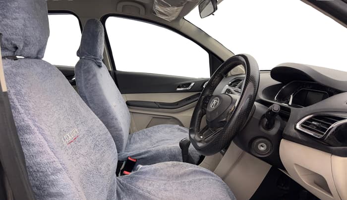 2022 Tata Tiago XZ PLUS CNG, CNG, Manual, 30,697 km, Right Side Front Door Cabin