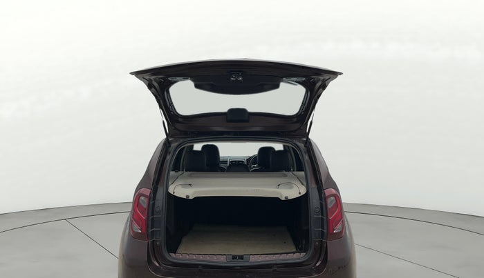 2021 Renault Duster RXZ 1.5 PETROL MT, Petrol, Manual, 38,800 km, Boot Door Open