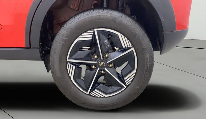 2023 Tata NEXON FEARLESS + S P MT, Petrol, Manual, 21,169 km, Left Rear Wheel