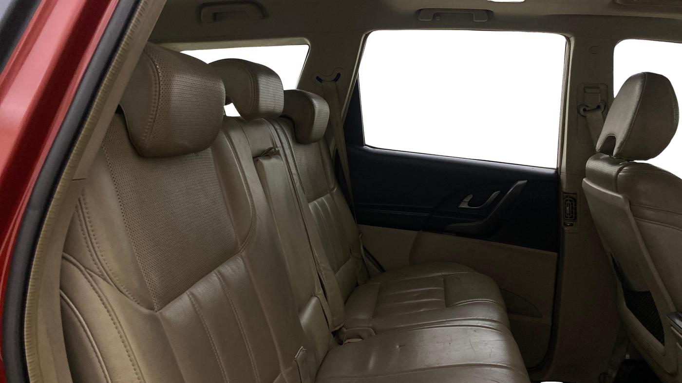 2015 Mahindra XUV500 W10, Diesel, Manual, 75,031 km, Right Side Rear Door Cabin