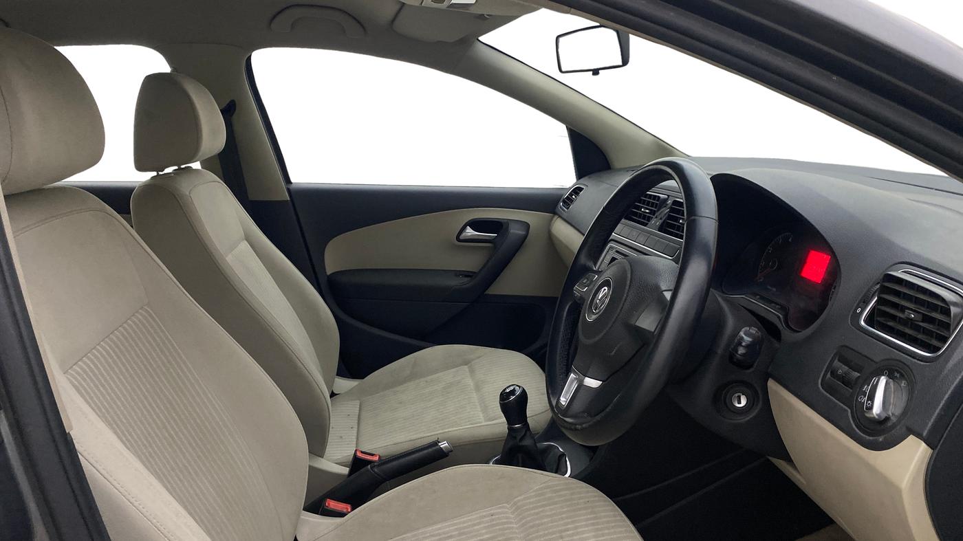 2014 Volkswagen Polo HIGHLINE1.2L, Petrol, Manual, 71,885 km, Right Side Front Door Cabin