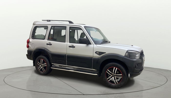 2021 Mahindra Scorpio S3 PLUS, Diesel, Manual, 24,774 km, Right Front Diagonal