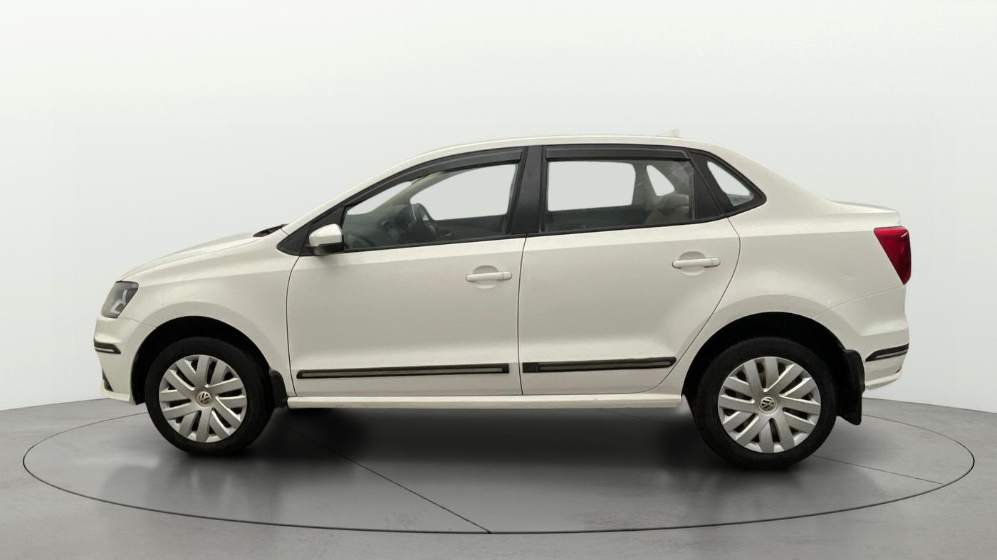 2016 Volkswagen Ameo COMFORTLINE 1.2L, Petrol, Manual, 19,606 km, Left Side