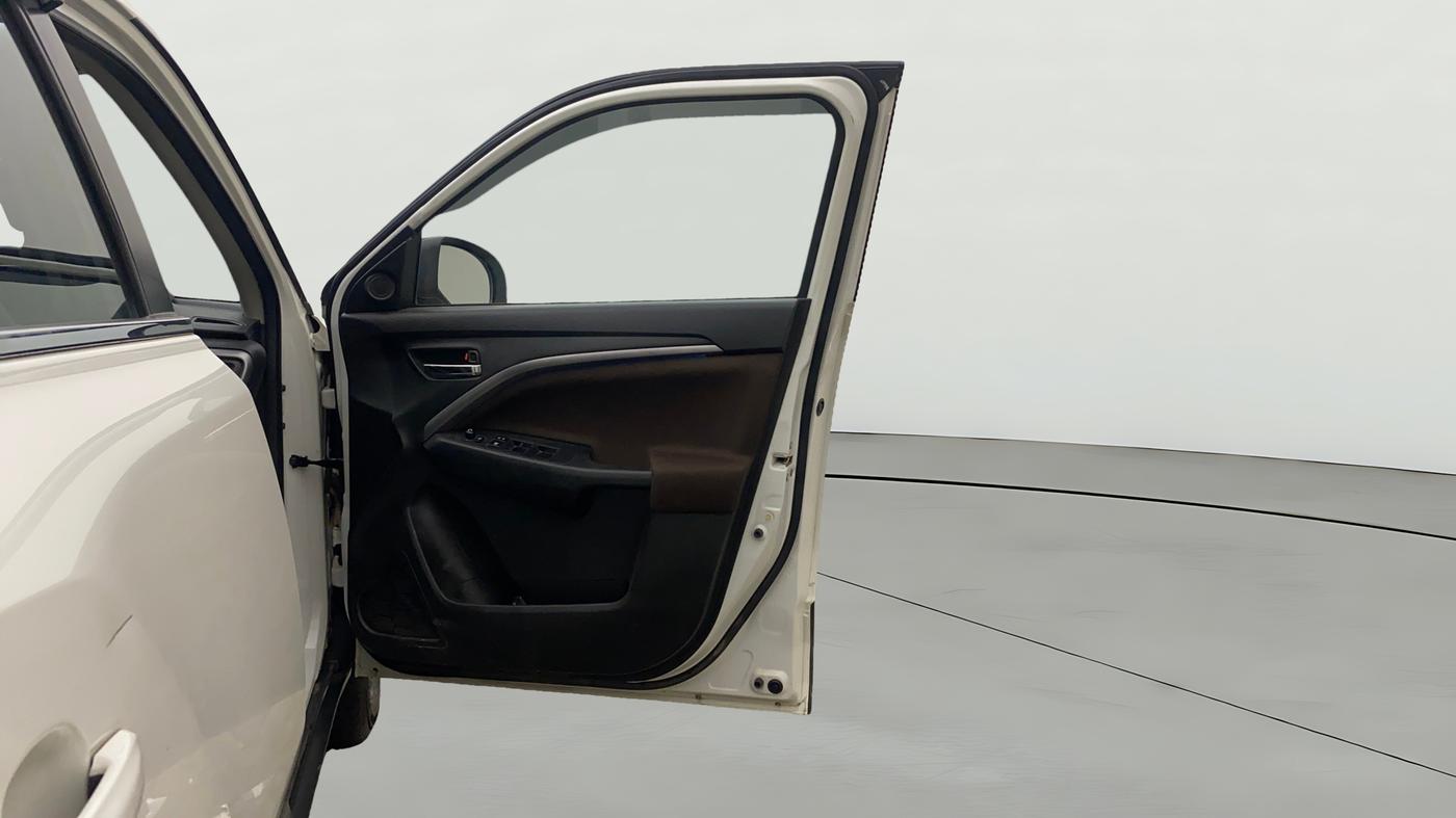 2023 Maruti BREZZA ZXI + SMART HYBRID, Petrol, Manual, 73,681 km, RHS Front Door