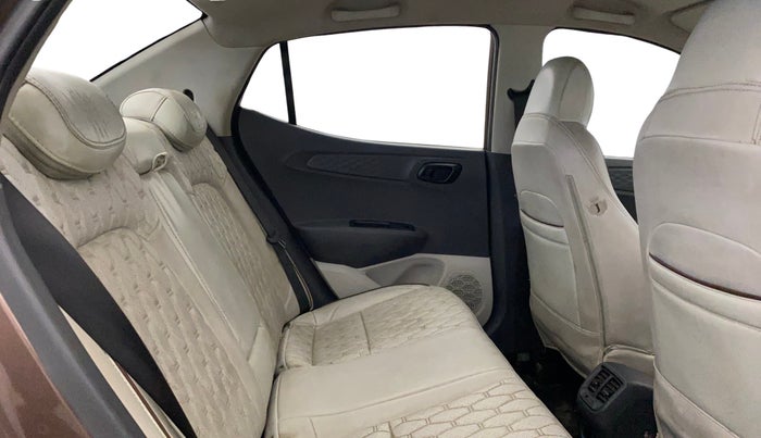 2022 Hyundai AURA S 1.2 CNG, CNG, Manual, 77,888 km, Right Side Rear Door Cabin