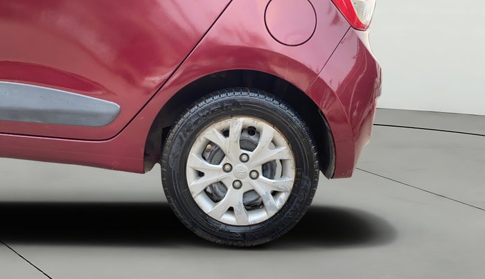 2016 Hyundai Grand i10 SPORTZ 1.2 KAPPA VTVT, Petrol, Manual, 15,834 km, Left Rear Wheel