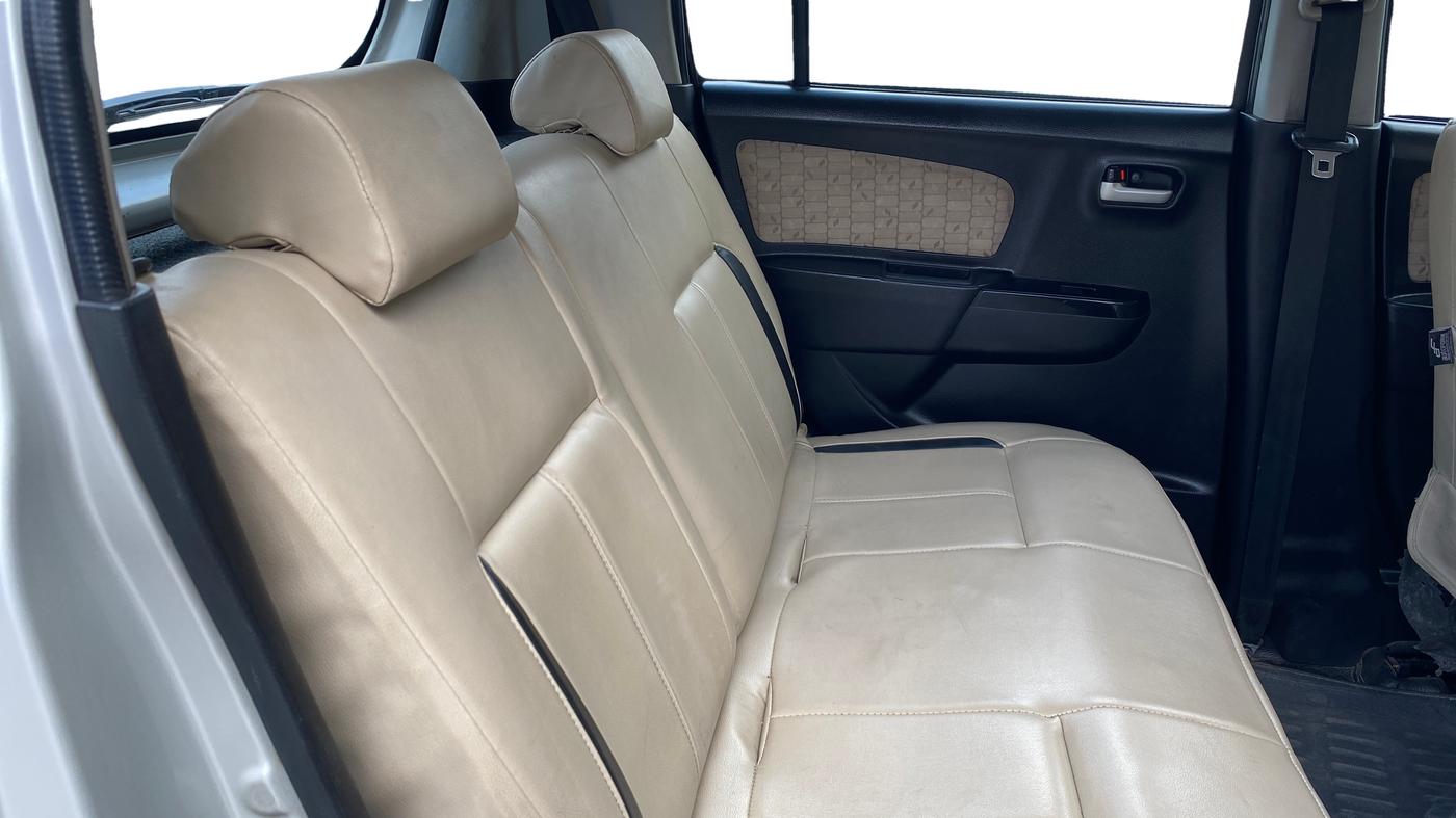 2017 Maruti Wagon R 1.0 VXI AMT, Petrol, Automatic, 79,458 km, Right Side Rear Door Cabin